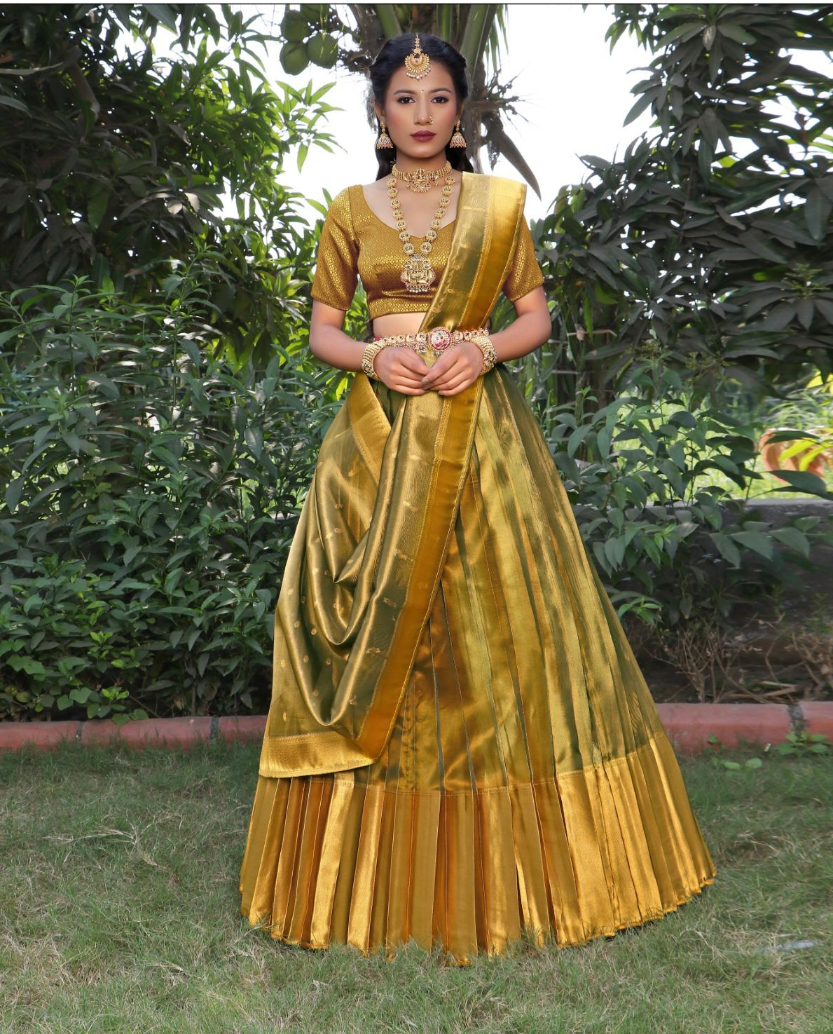 Madhu Glass Tissue Lahengha