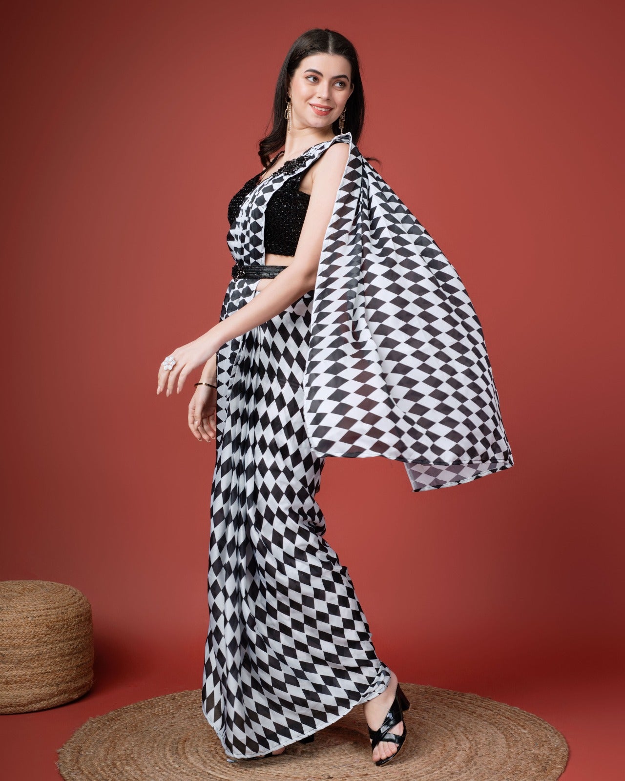 Readymade Saree in Black & White